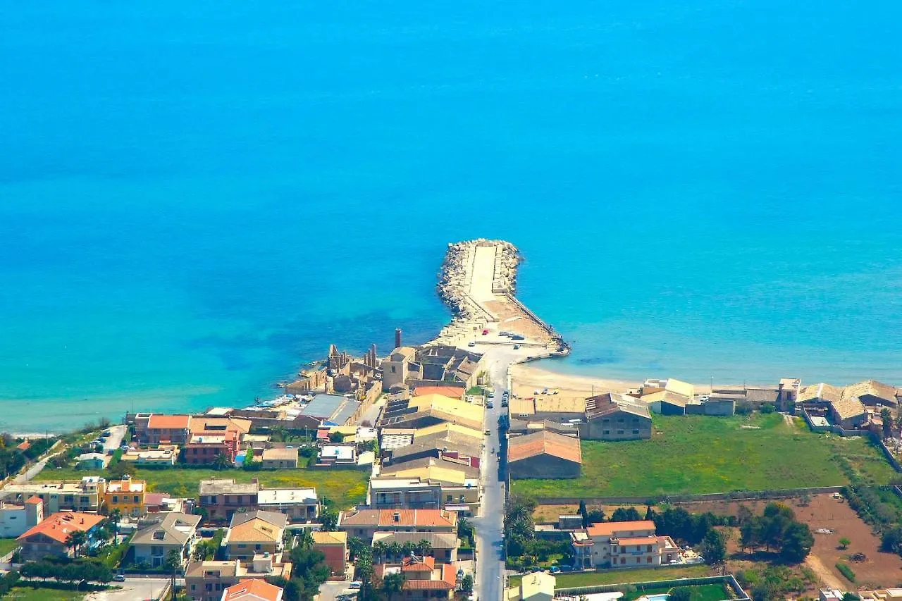 Apartment La Casetta Del Borgo Marinaro Avola Italy